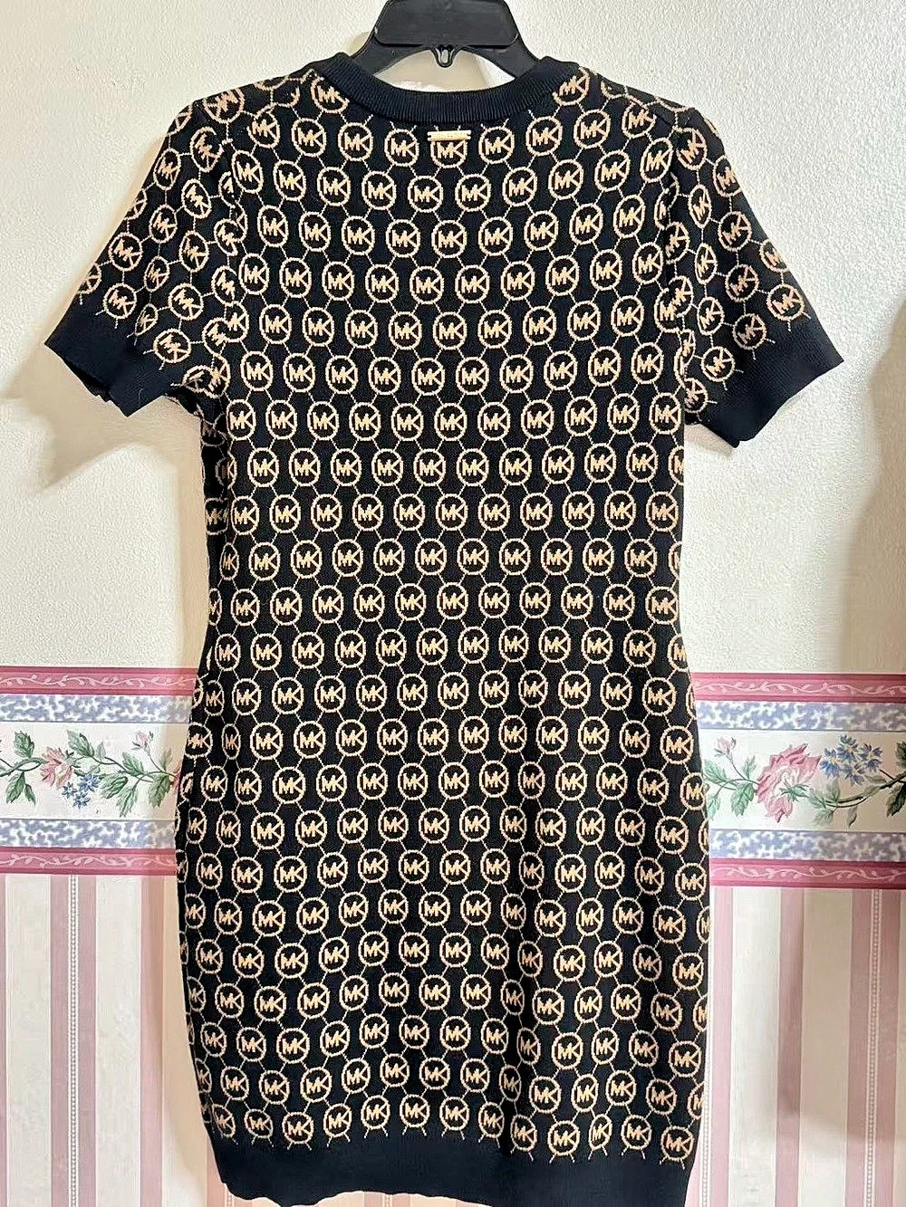 Brand New With Tags – MICHAEL Michael Kors Logo Knit Dress - Picture 2 of 5